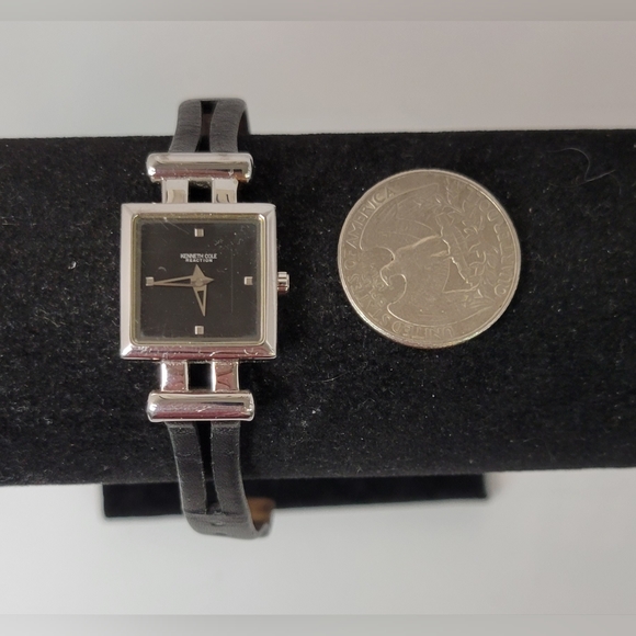⌚️ Kenneth Cole Women's Watch - Picture 2 of 7